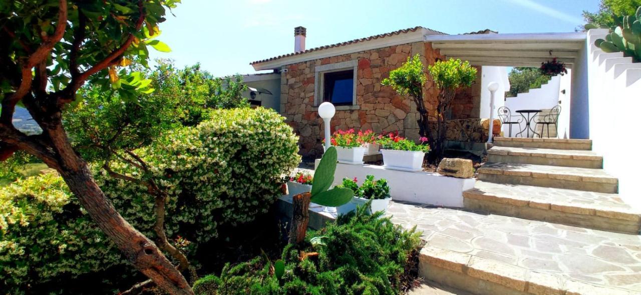 Casa L'Ulivariu Affittacamere San Teodoro  Exterior foto