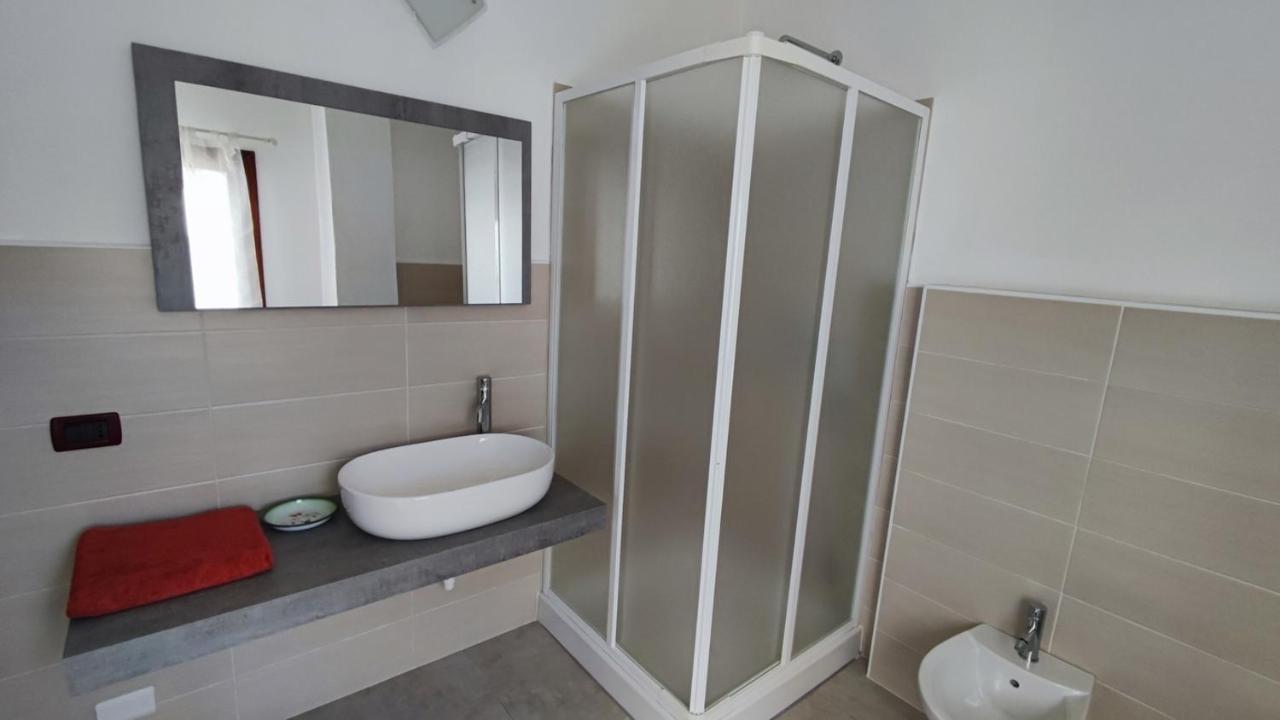 Casa L'Ulivariu Affittacamere San Teodoro  Exterior foto