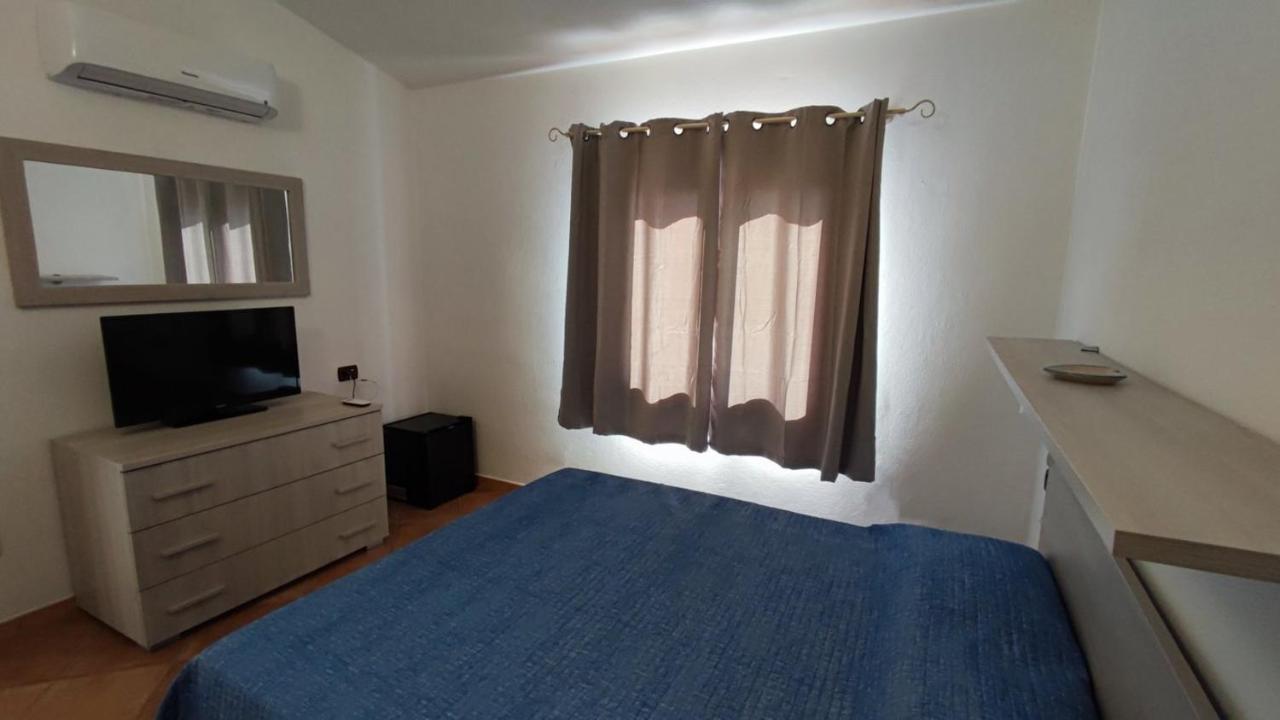 Casa L'Ulivariu Affittacamere San Teodoro  Exterior foto